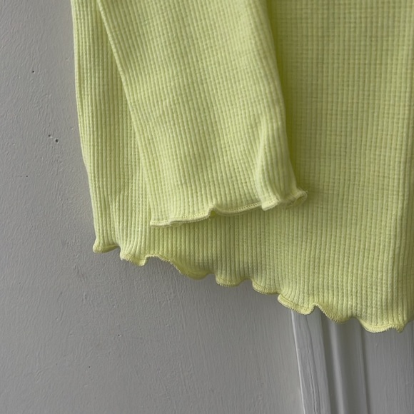 Bershka Yellow Long Sleeve Roundneck Top - Picture 3 of 6